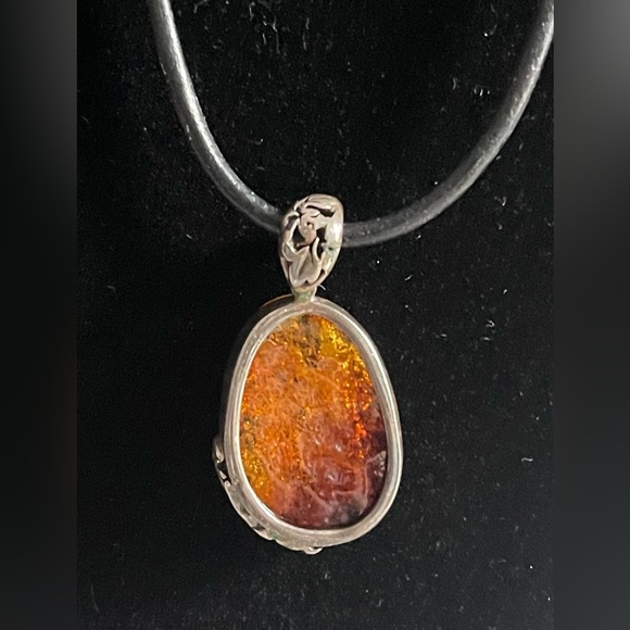 Baltic Amber Stone Cognac Colour Pendant Leather Cord Necklace - Picture 4 of 8